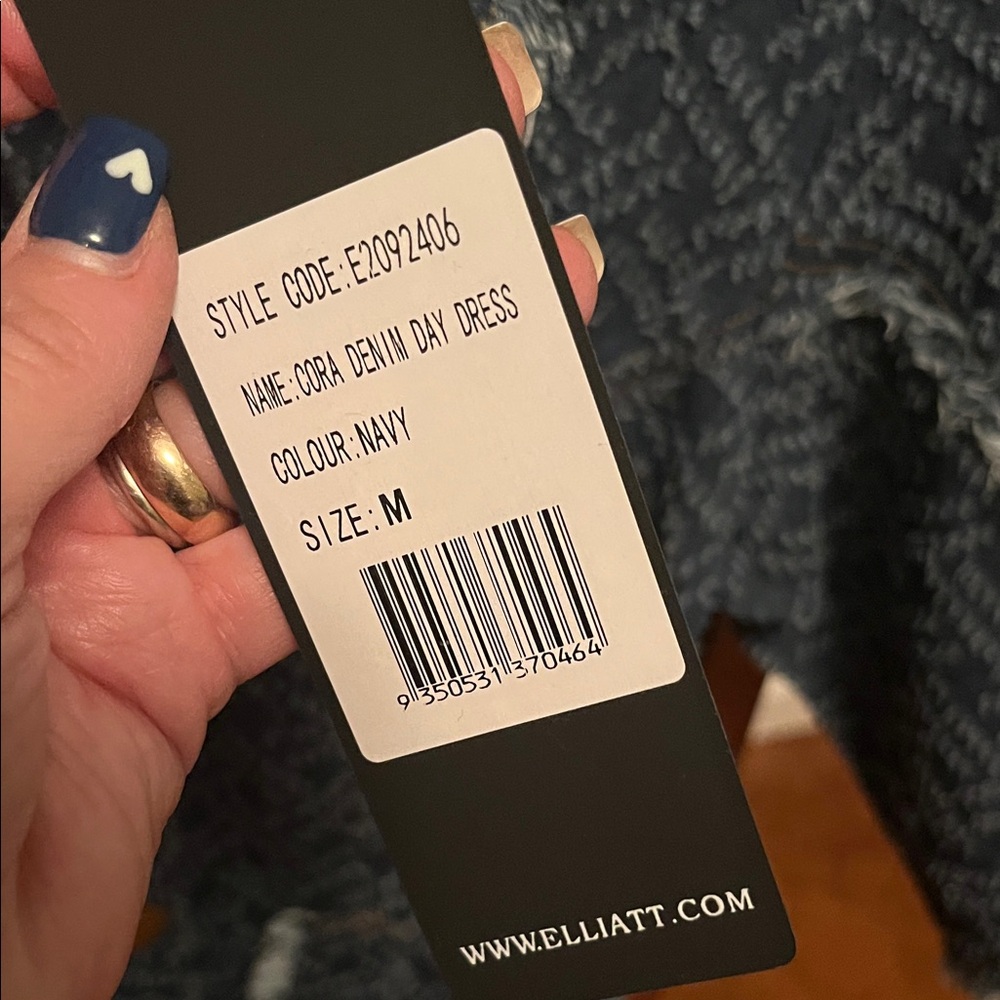 NWT Elliatt Cora Denim Day Dress with Belt. Sz M - Picture 5 of 7